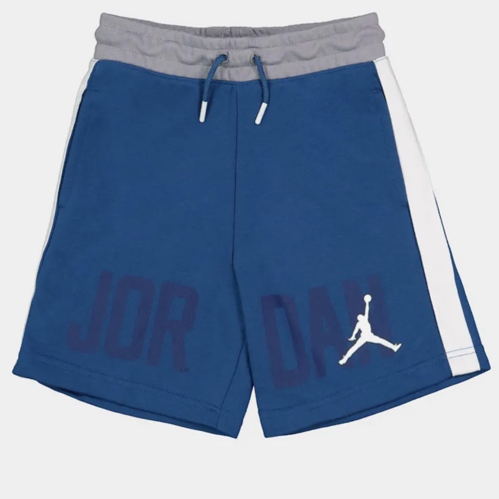 Jordan Boys 23 Gym Blocked French Terry Draw Cord
Shorts Medium 10-12yo ❤️NWT❤️